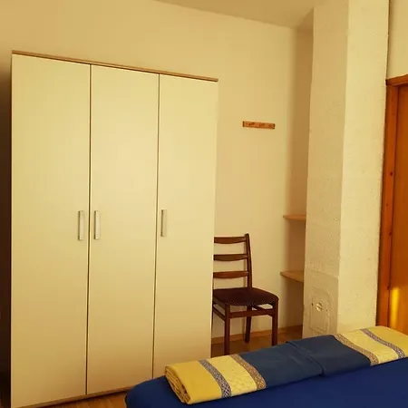 Pensión Nera